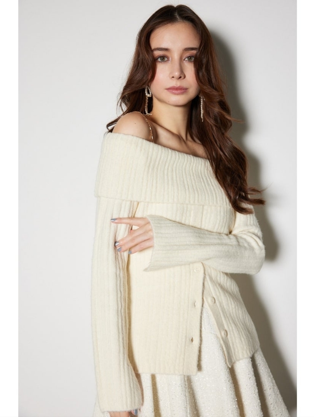 Rienda Gyaru Japan Gold Chain Off-Shoulder Ribbed Cream Multi Way Sweater